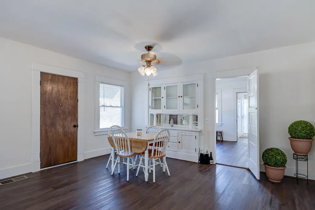 1001 Trinity Avenue Chowchilla CA 93610