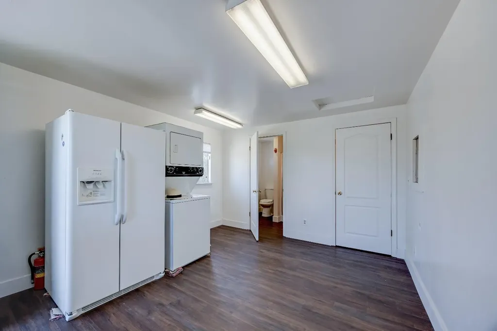 1001 Trinity Avenue Chowchilla CA 93610