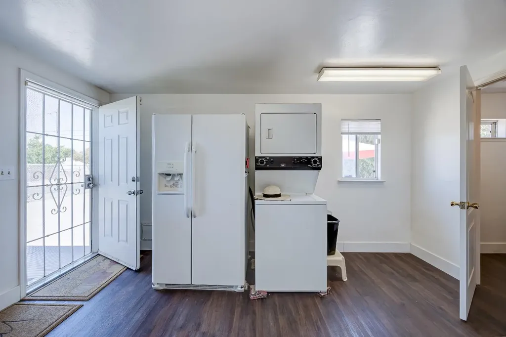 1001 Trinity Avenue Chowchilla CA 93610