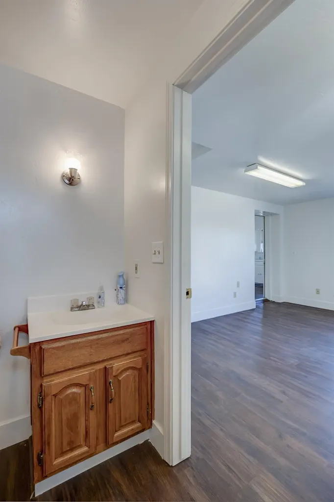 1001 Trinity Avenue Chowchilla CA 93610