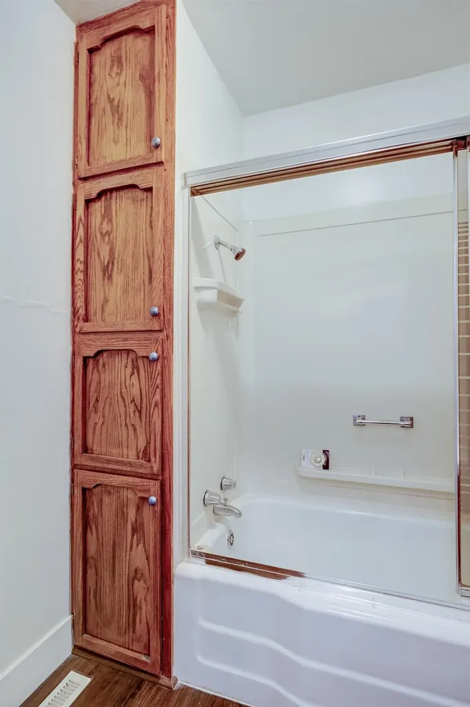 1001 Trinity Avenue Chowchilla CA 93610