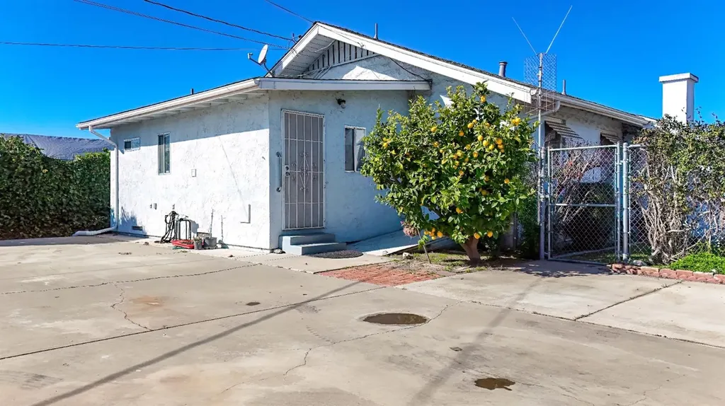 1001 Trinity Avenue Chowchilla CA 93610