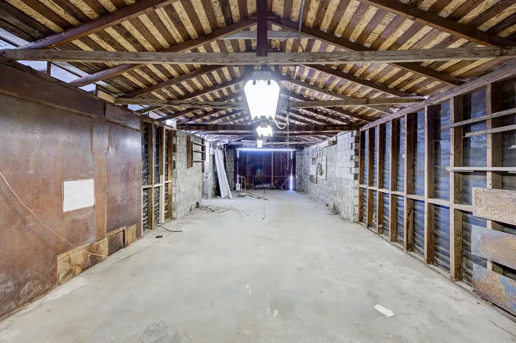 1001 Trinity Avenue Chowchilla CA 93610