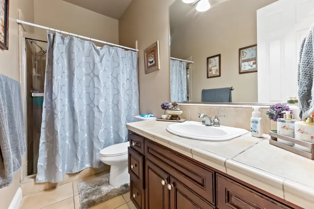 10591 E Biscayne Court Clovis CA 93619