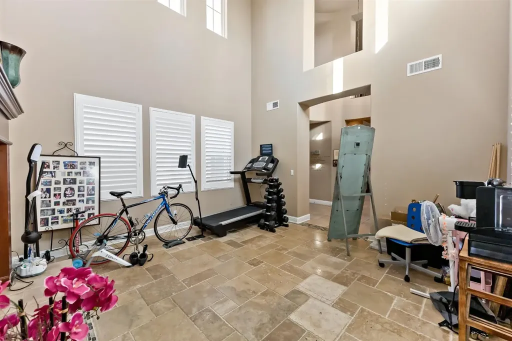 10591 E Biscayne Court Clovis CA 93619