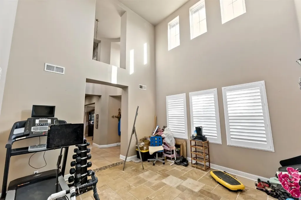 10591 E Biscayne Court Clovis CA 93619