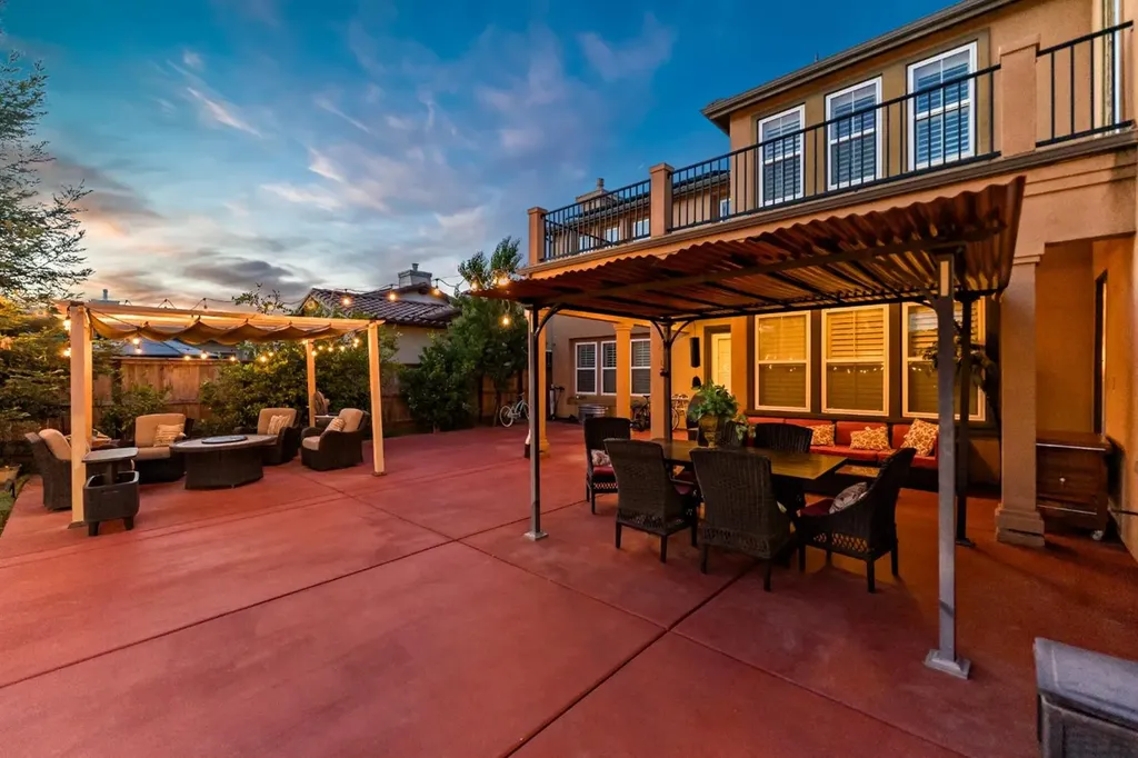 10591 E Biscayne Court Clovis CA 93619