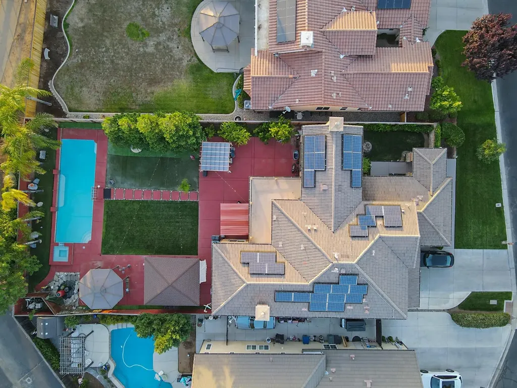 10591 E Biscayne Court Clovis CA 93619