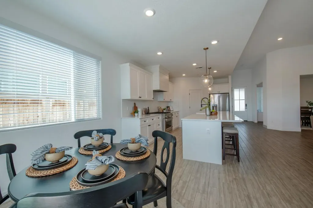 1140 Farmhouse Avenue Clovis CA 93619