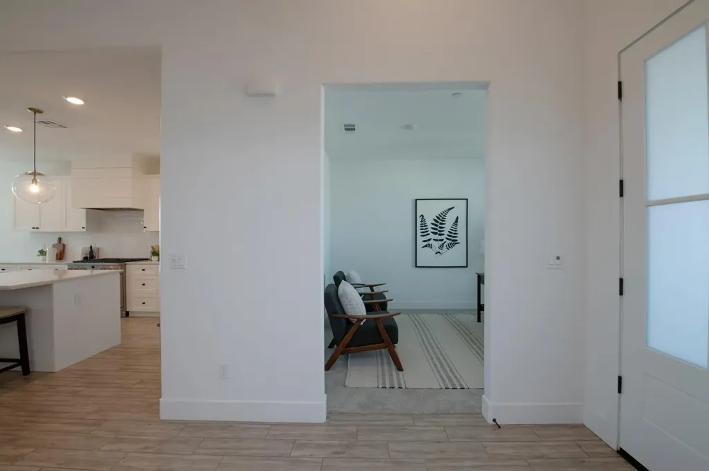 1140 Farmhouse Avenue Clovis CA 93619