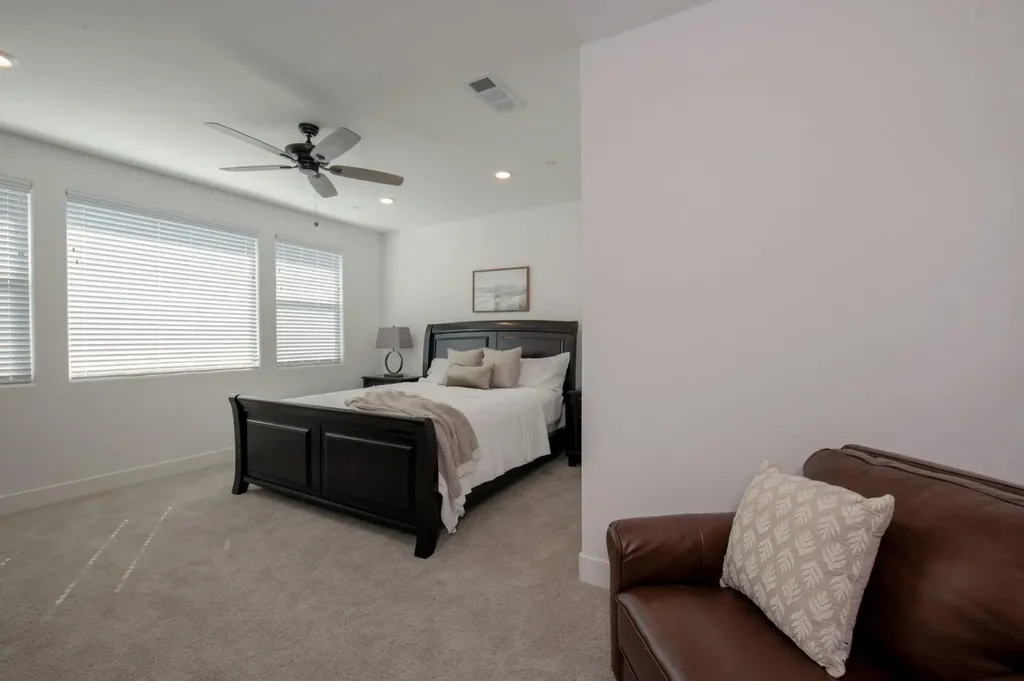 1140 Farmhouse Avenue Clovis CA 93619