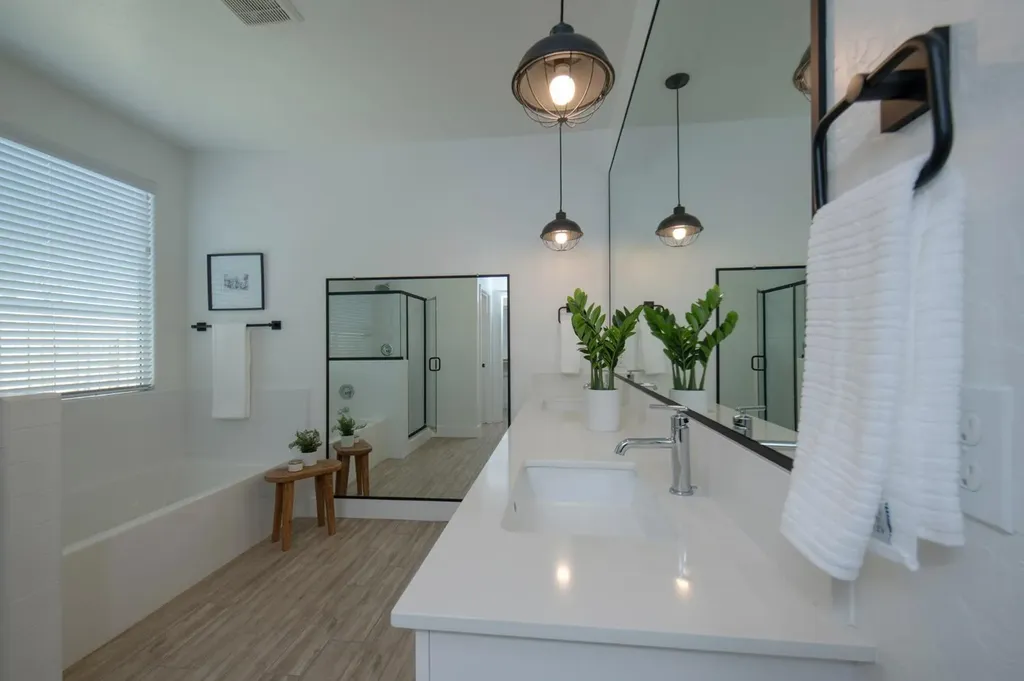 1140 Farmhouse Avenue Clovis CA 93619