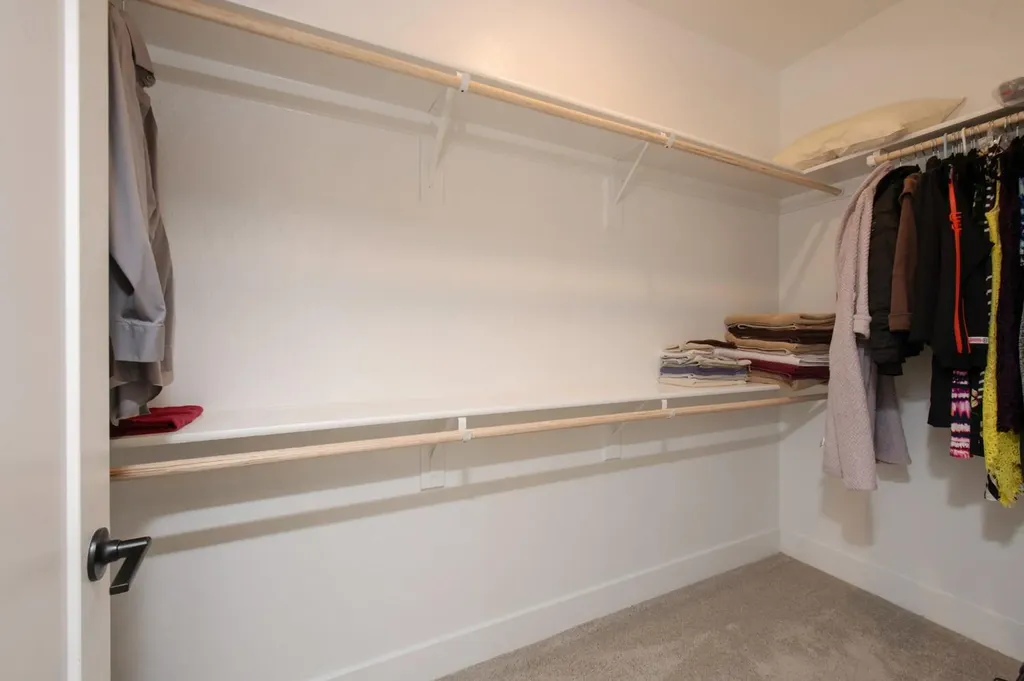 1140 Farmhouse Avenue Clovis CA 93619