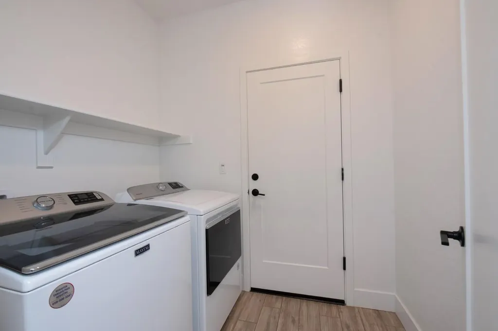 1140 Farmhouse Avenue Clovis CA 93619