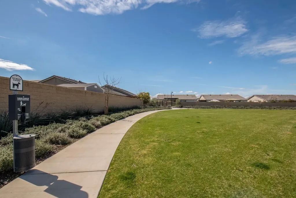 1140 Farmhouse Avenue Clovis CA 93619