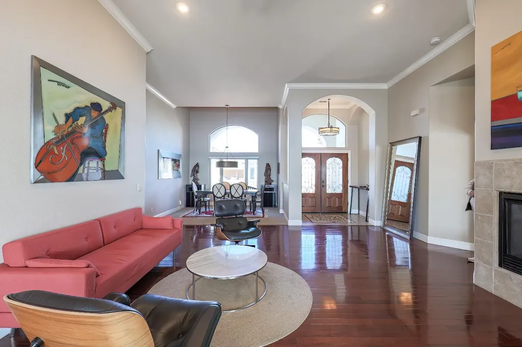 8295 Lake Shore Drive Chowchilla CA 93610