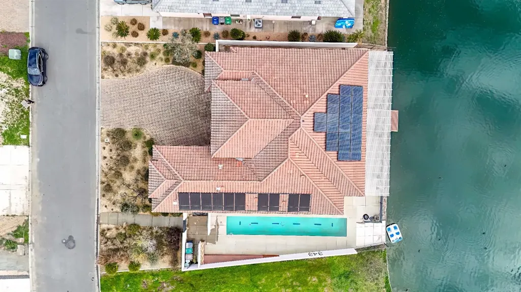 8295 Lake Shore Drive Chowchilla CA 93610