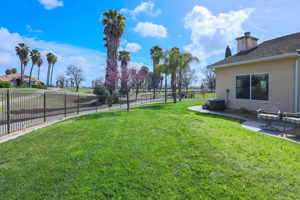 8340 Lake Shore Drive Chowchilla CA 93610