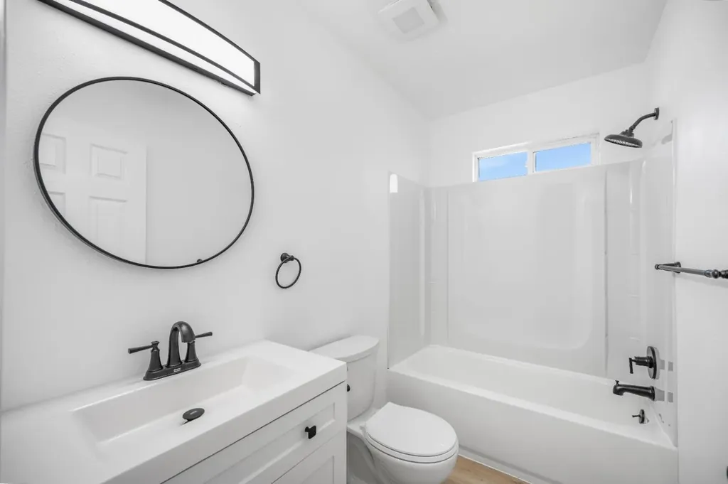 13588 S Quince Avenue Caruthers CA 93609