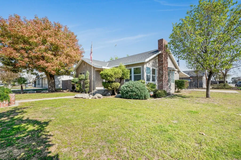 13588 S Quince Avenue Caruthers CA 93609