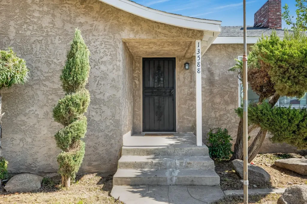 13588 S Quince Avenue Caruthers CA 93609