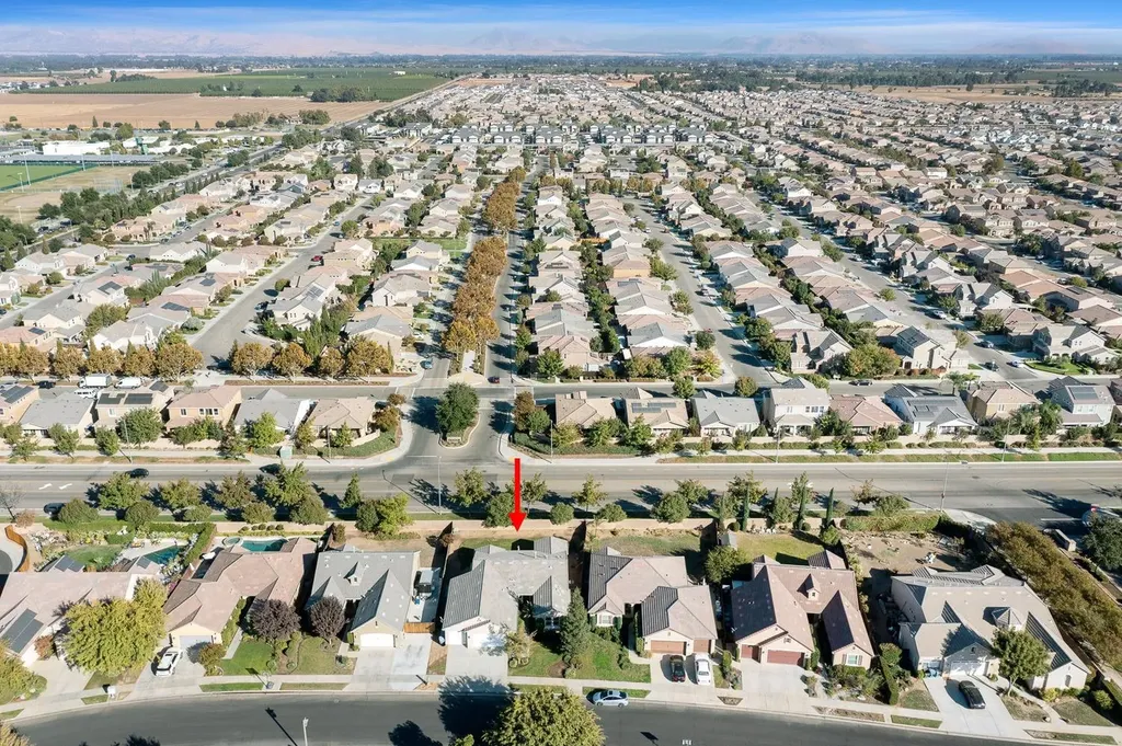3313 Whiteash Avenue Clovis CA 93619