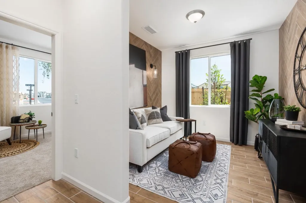 1625 Bloom Avenue Clovis CA 93619