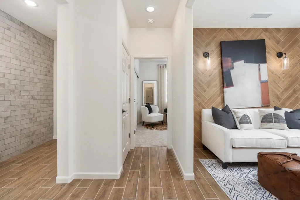 1625 Bloom Avenue Clovis CA 93619