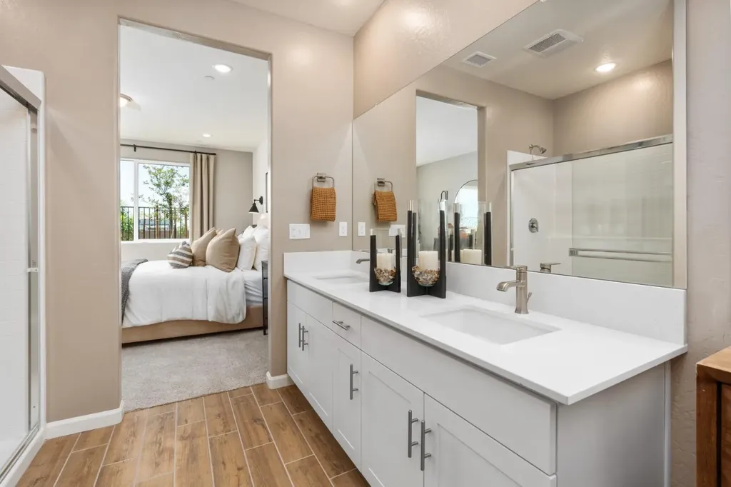 1625 Bloom Avenue Clovis CA 93619