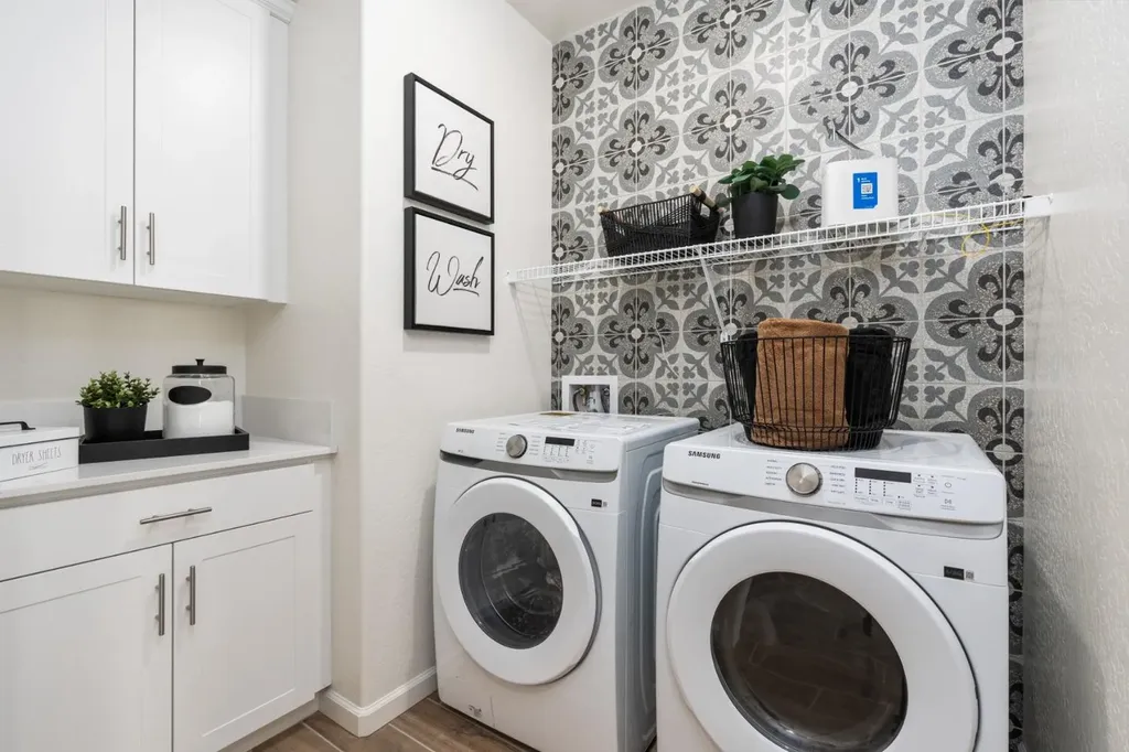 1625 Bloom Avenue Clovis CA 93619