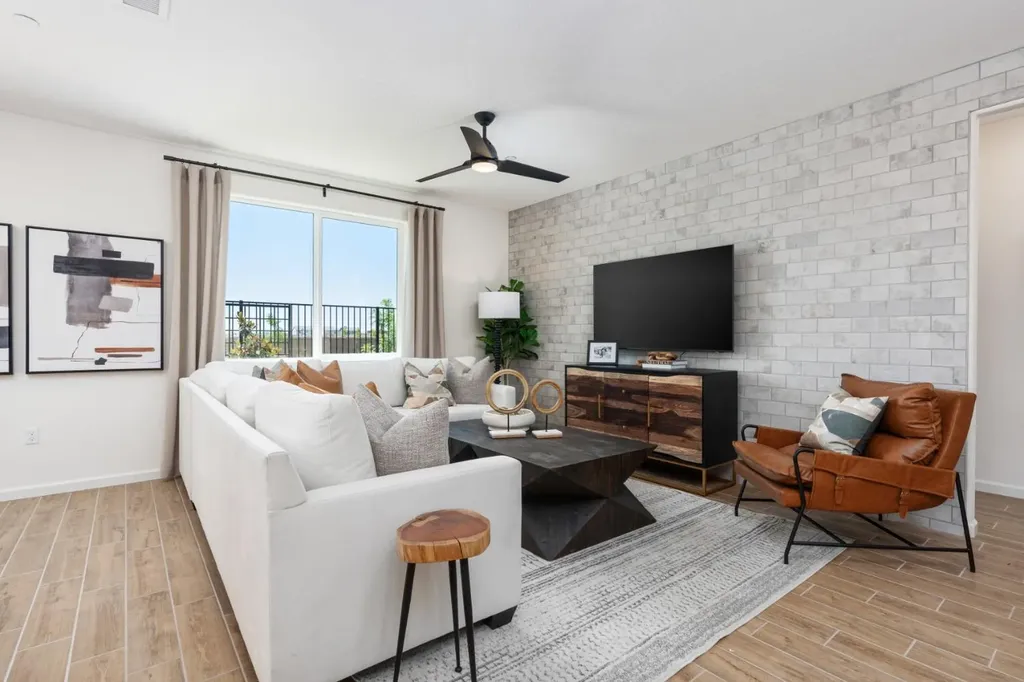 1625 Bloom Avenue Clovis CA 93619