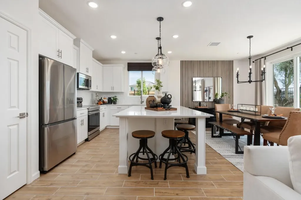 1625 Bloom Avenue Clovis CA 93619