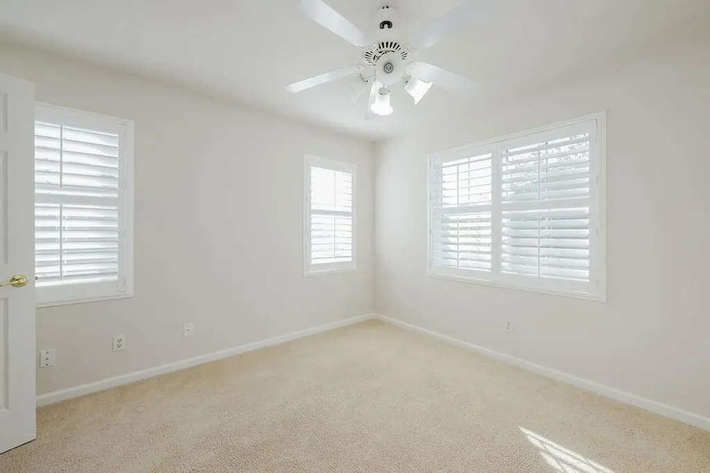 4672 N Emerald Peak Drive Clovis CA 93619