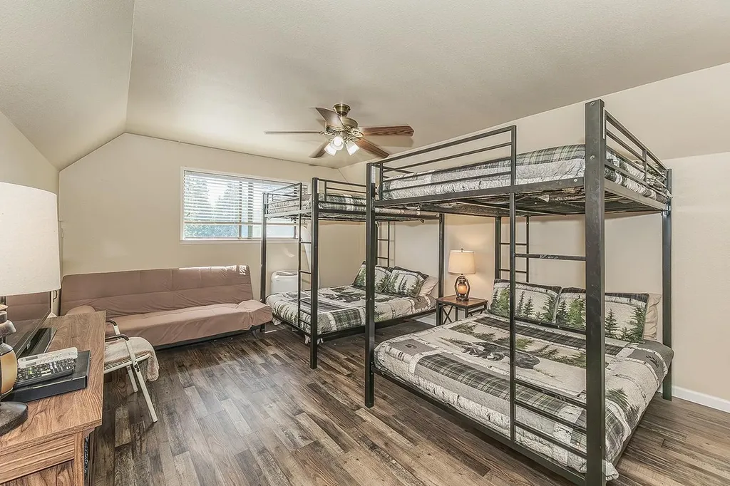 41823 Corlew Lane Auberry CA 93602