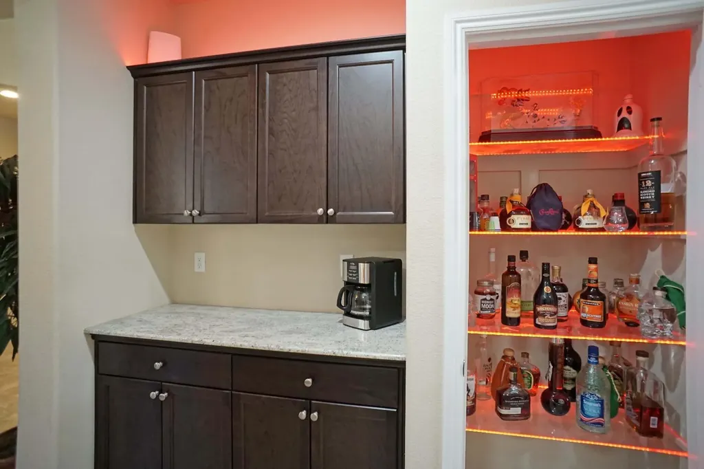 988 Blackwood Avenue Clovis CA 93619