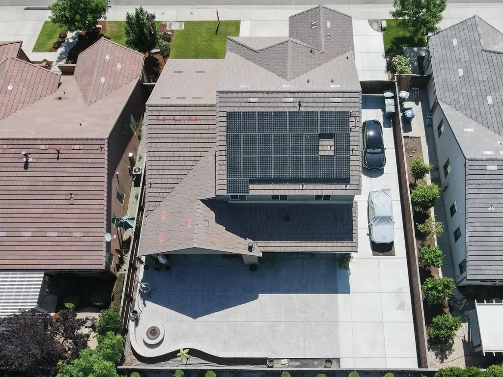 988 Blackwood Avenue Clovis CA 93619