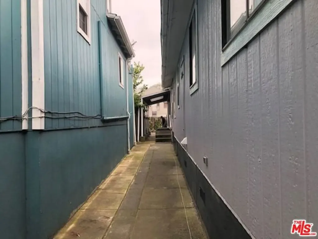 355 Center Street Oakland CA 94607