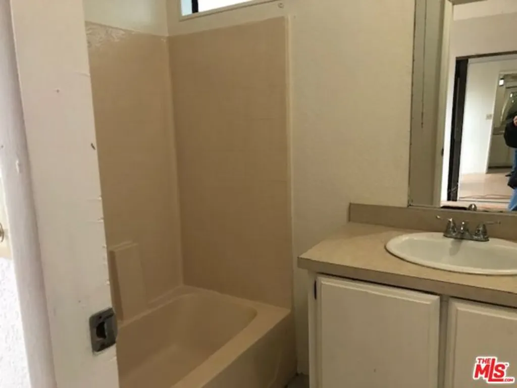 355 Center Street Oakland CA 94607