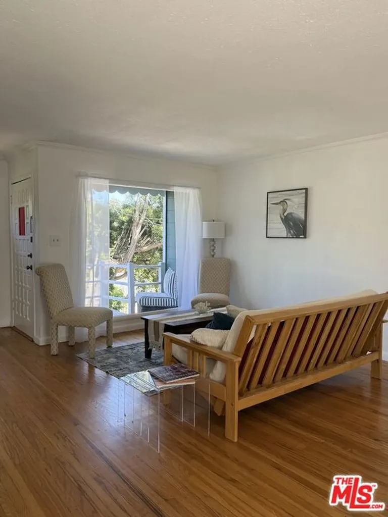 8041 Greenly Drive Oakland CA 94605