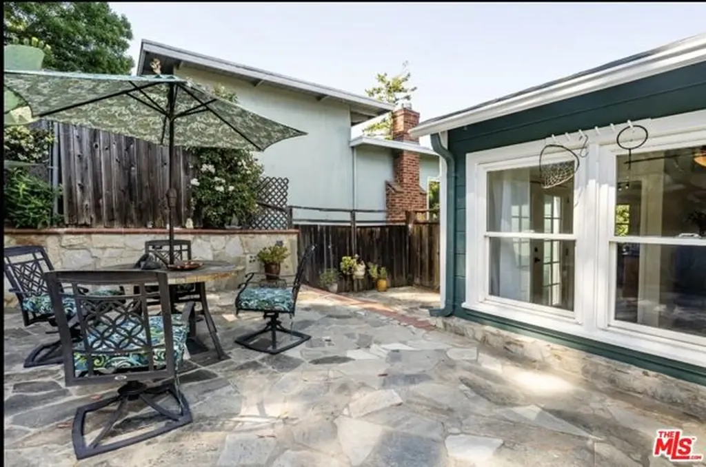 8041 Greenly Drive Oakland CA 94605