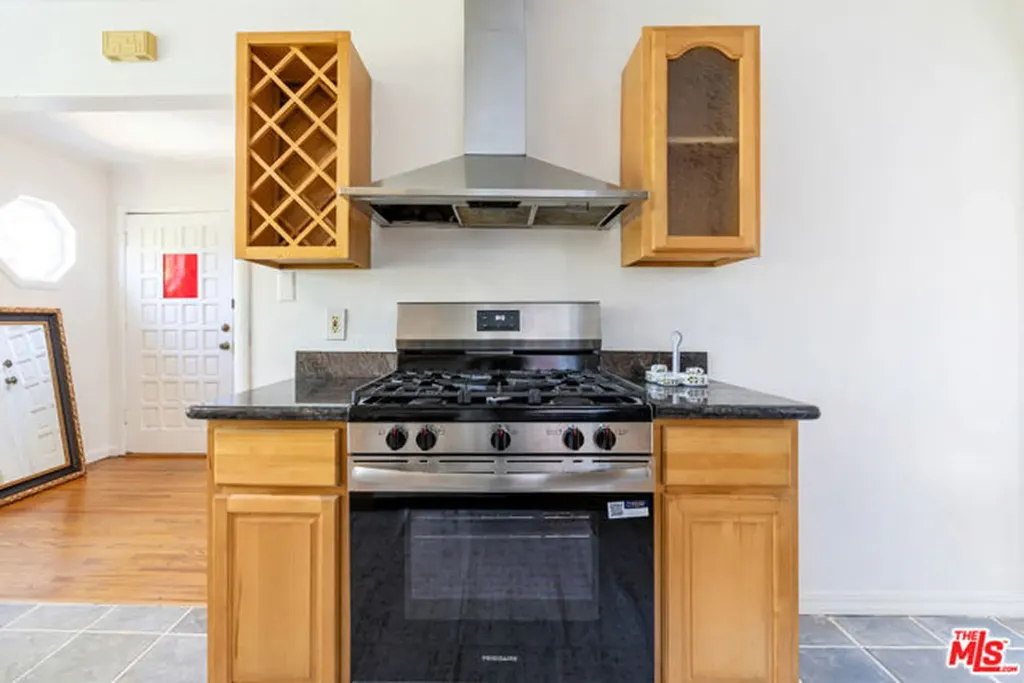 8041 Greenly Drive Oakland CA 94605