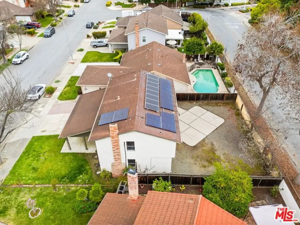 36957 Reynolds Drive Fremont CA 94536