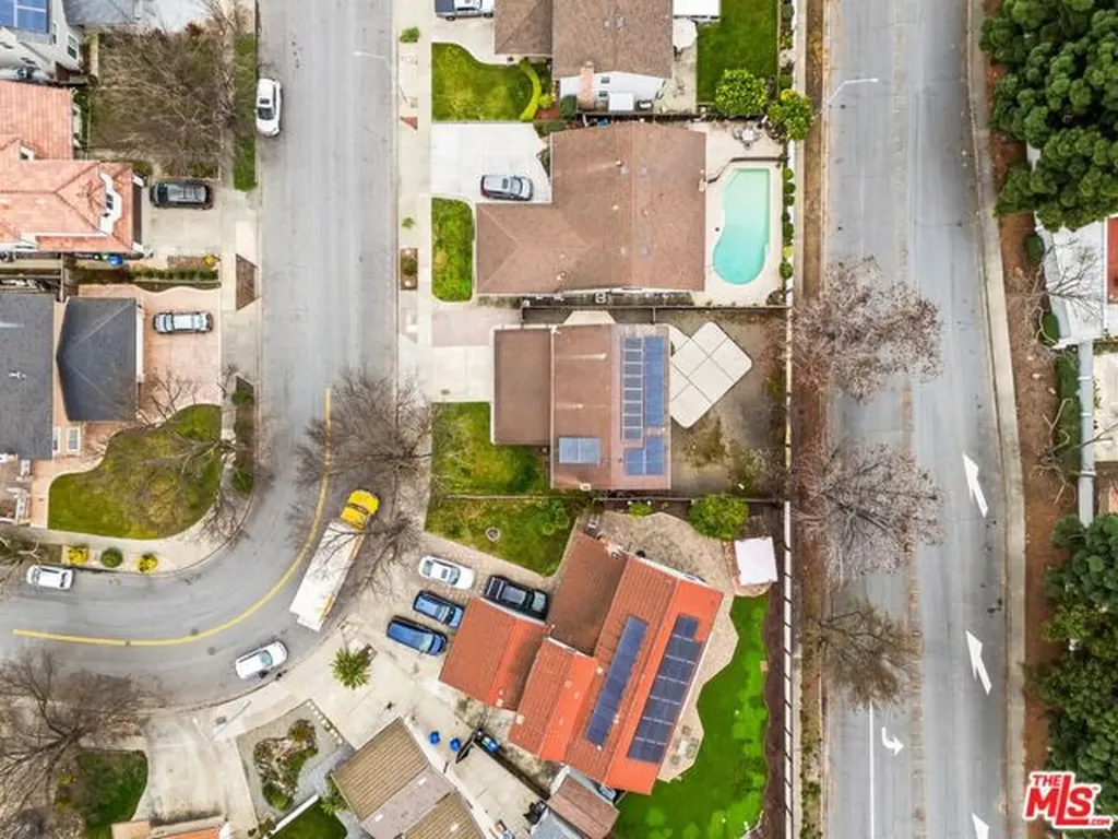 36957 Reynolds Drive Fremont CA 94536