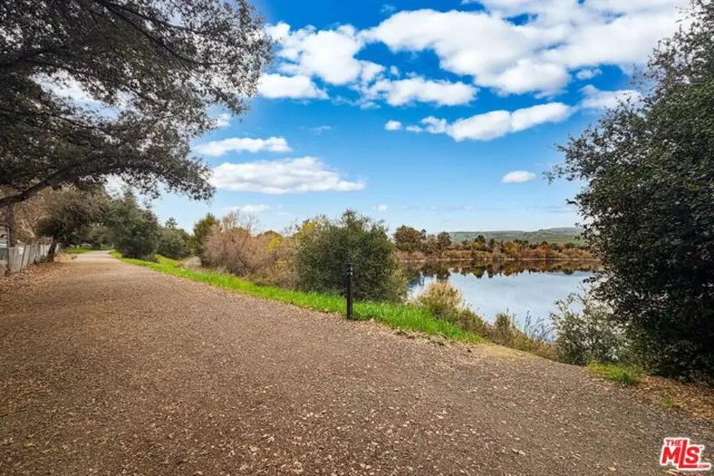 36957 Reynolds Drive Fremont CA 94536