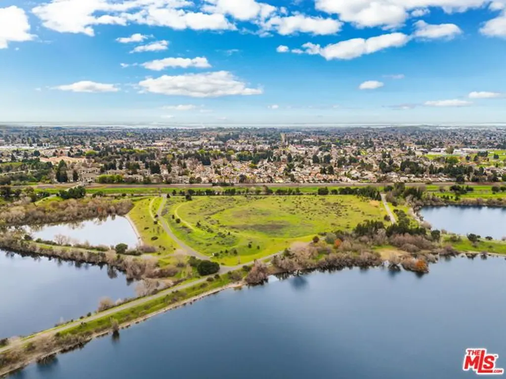 36957 Reynolds Drive Fremont CA 94536