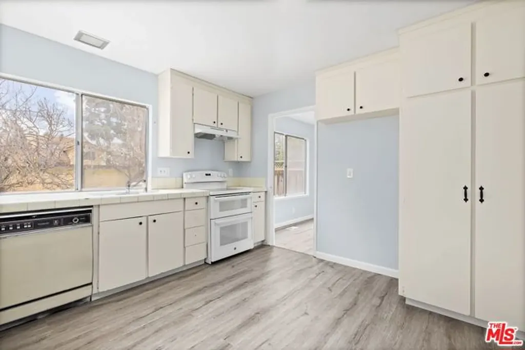 36957 Reynolds Drive Fremont CA 94536