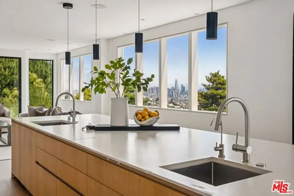 752 Duncan Street San Francisco CA 94131