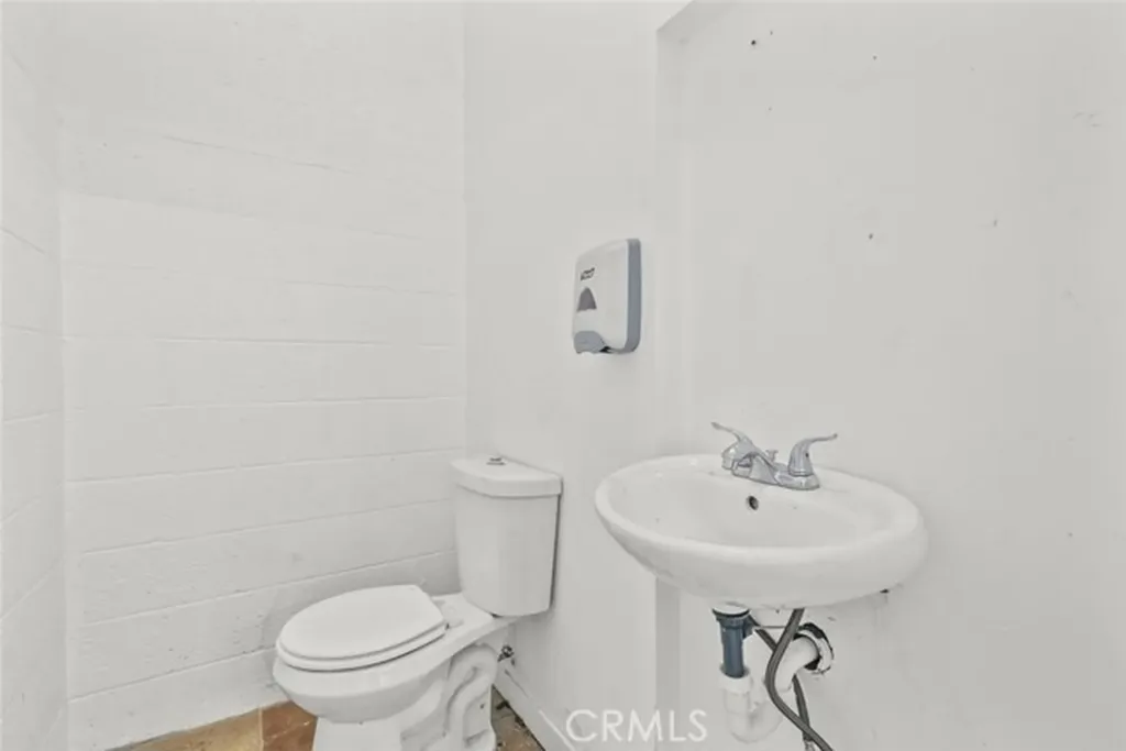 4771 Holt Montclair CA 91763