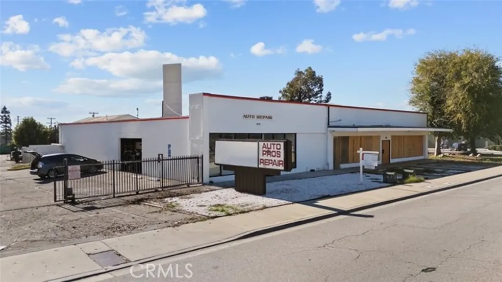 4771 Holt Montclair CA 91763