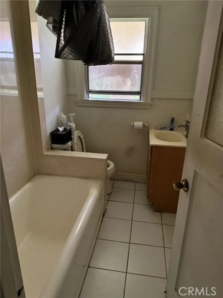 2123 High Oakland CA 94601